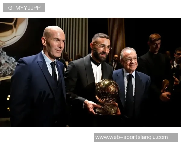 皇马致敬迪斯蒂法诺超级金球奖获奖36周年独一无二的历史传奇